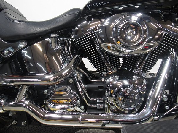 used-2014-harley-fat-boy-flstf-u4966-for-sale-in-michigan-engine.JPG