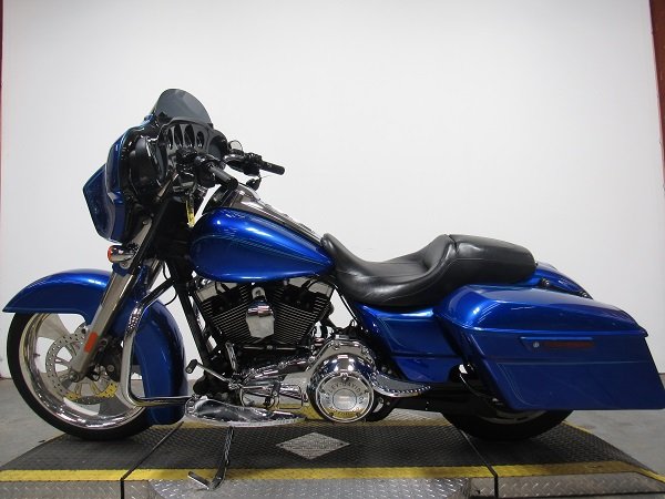 used-2014-harley-street-glide-special-flhxs-u5026-for-sale-in-michigan-2.JPG