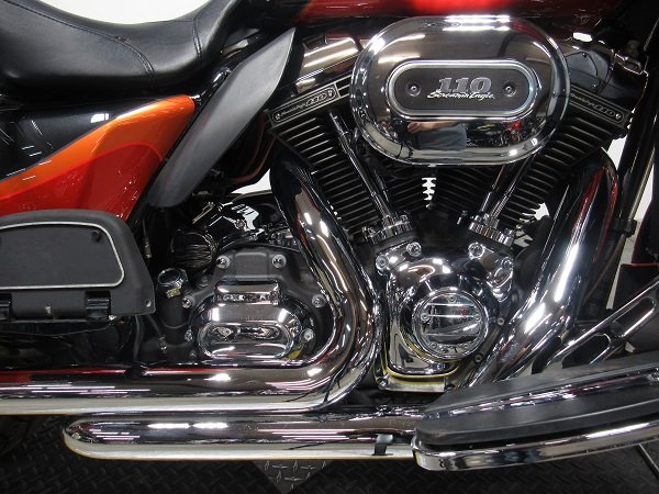 used-2013-harley-screaming-eagle-electra-glide-flhtcuse8-u5022-for-sale-in-michigan-engine.JPG