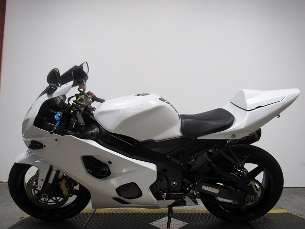 used-2004-suzuki-gsxr600k4-u4982-for-sale-in-michigan-1.JPG used-2004-suzuki-gsxr600k4-u4982-for-sale-in-michigan-1.JPG