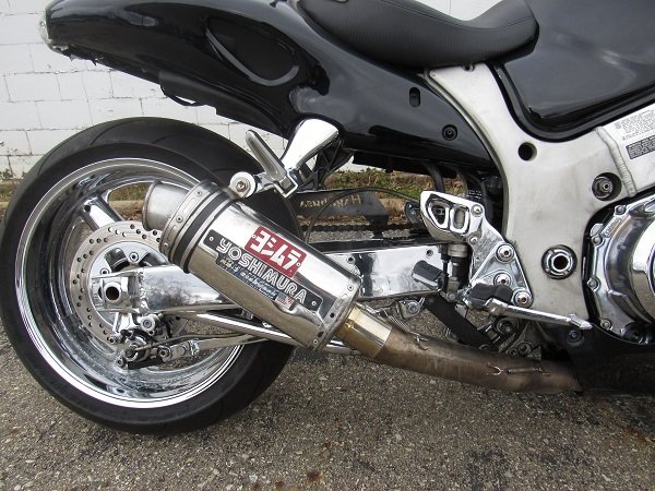 used-2000-suzuki-gsx1300r-u4755-for-sale-in-michigan-exhaust.JPG