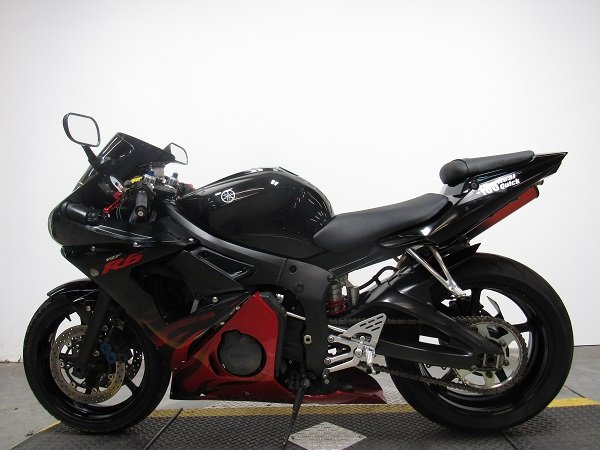 used-2003-yamaha-yzfr6-u4963-for-sale-in-michigan-2.JPG