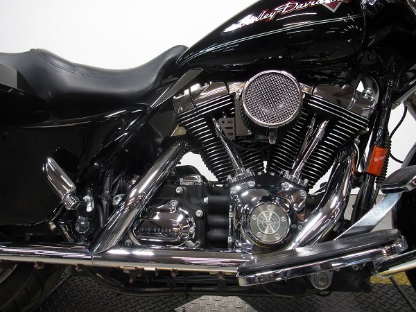 used-2008-harley-road-king-flhr-u5064-for-sale-in-michigan-engine.JPG