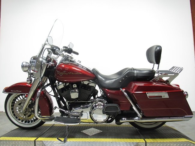 used-2009-harley-davidson-road-king-flhr-u5065-2.JPG