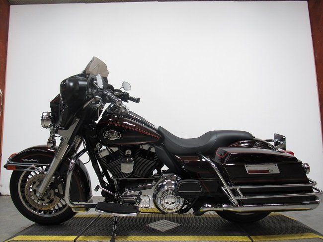 used-2011-harley-davisdon-ultra-classic-electra-glide-flhtcu-u5000-2.JPG