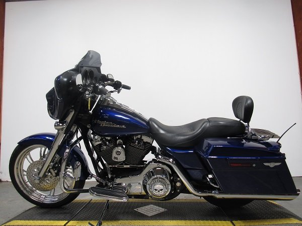 used-harley-street-glide-flhxi-u4967-for-sale-in-michigan-2.JPG