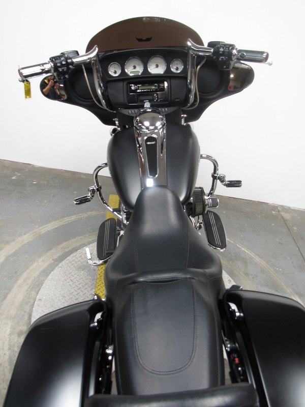 used-2014-harley-street-glide-flhx-U4900-for-sale-in-michigan-back.JPG