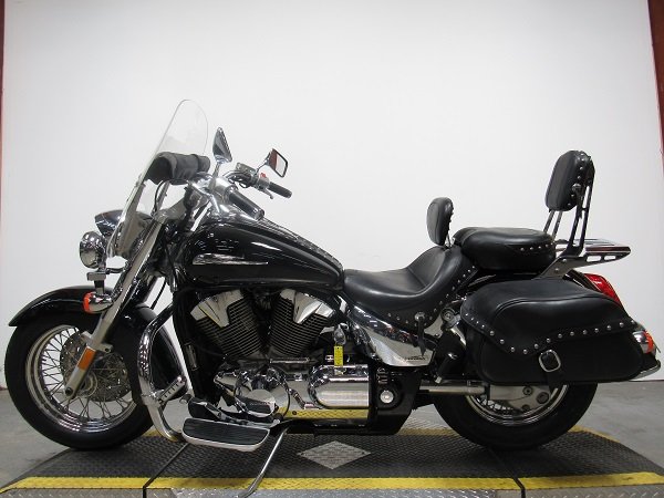used-2005-honda-vtx1300-u5006-for-sale-in-michigan-2.JPG