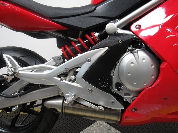 used-2007-kawasaki-ninja-650r-ex650a7f-u4962-for-sale-in-michigan-exhaust.JPG