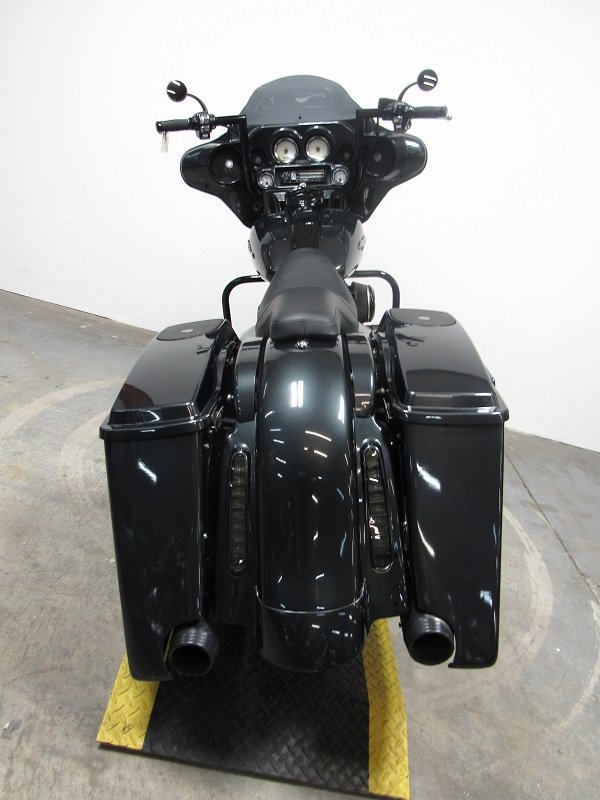 used-2006-harley-street-glide-flhxi-u5023-for-sale-in-michigan-back2.JPG