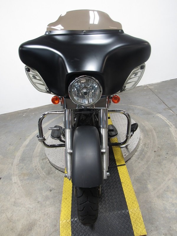 used-2012-harley-street-glide-flhx-u4974-for-sale-in-michigan-front2.JPG