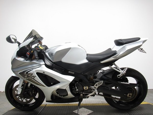 used-2008-suzuki-gsxr1000k8-u5037-for-sale-in-michigan-2.JPG used-2008-suzuki-gsxr1000k8-u5037-for-sale-in-michigan-2.JPG