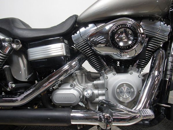 used-2009-fxd-dyna-super-glide-uc1003-for-sale-in-michigan-engine.JPG