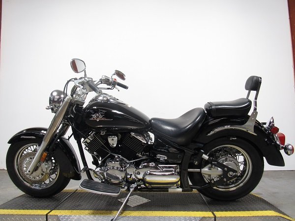 used-2003-yamaha-vstar-1100-classic-u4960-for-sale-in-michigan-3.JPG