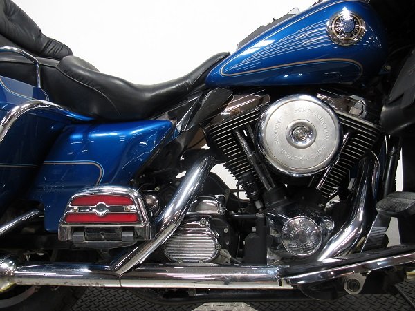 used-1997-harley-electra-glide-flhtcui-u4975-for-sale-in-michigan-engine.JPG