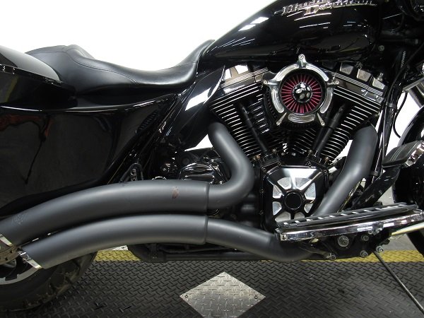 used-2015-harley-road-glide-custom-fltrx-u4994-for-sale-in-michigan-engine.JPG