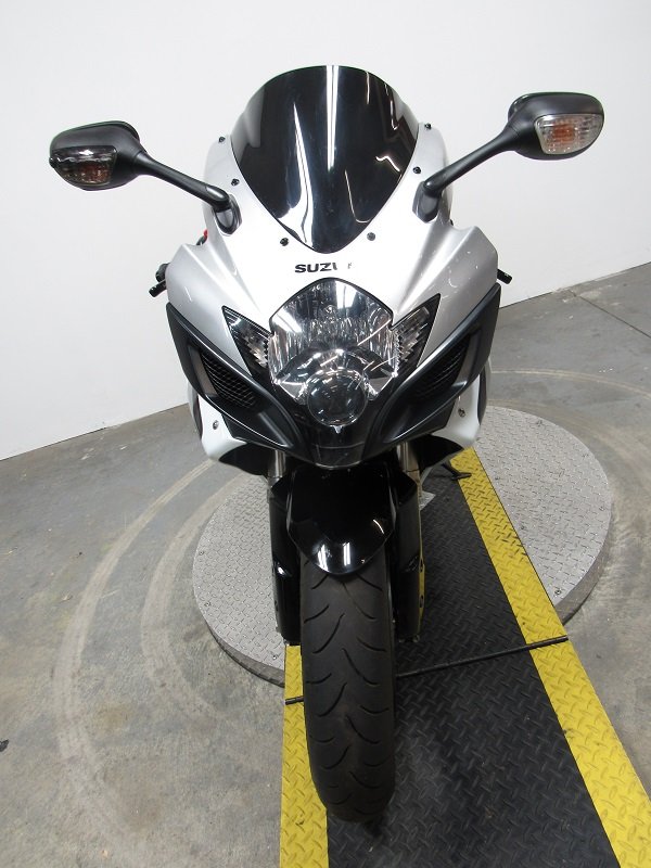used-2006-suzuki-gsxr600-u5089-for-sale-in-michigan-front.JPG used-2006-suzuki-gsxr600-u5089-for-sale-in-michigan-front.JPG