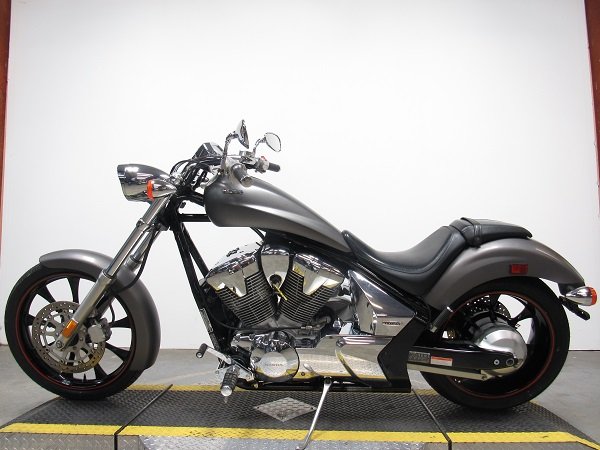 used-2010-honda-fury-u5123-for-sale-in-michigan-3.JPG