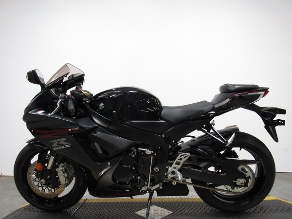 used-2012-suzuki-gsxr600-u5073-for-sale-in-michigan-3.JPG