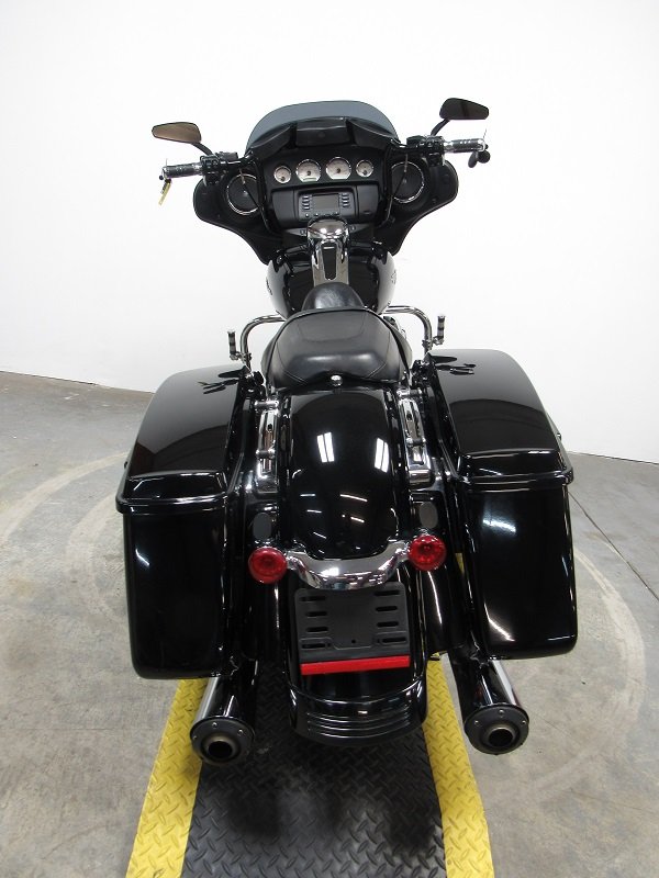 used-2014-harley-street-glide-flhx-u5114-for-sale-in-michigan-back2.JPG
