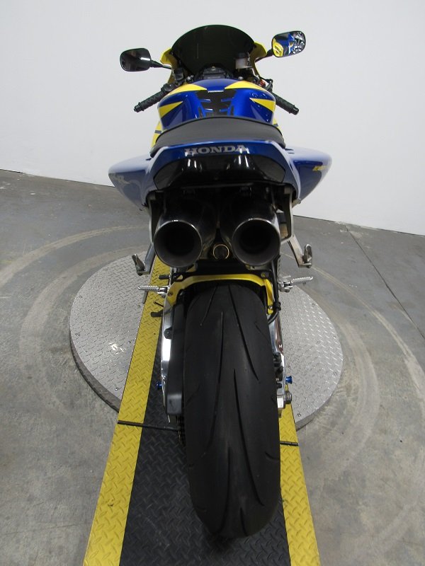 used-2006-honda-cbr1000rr-u5127-for-sale-in-michigan-back.JPG