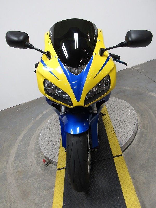 used-2006-honda-cbr1000rr-u5127-for-sale-in-michigan-front.JPG