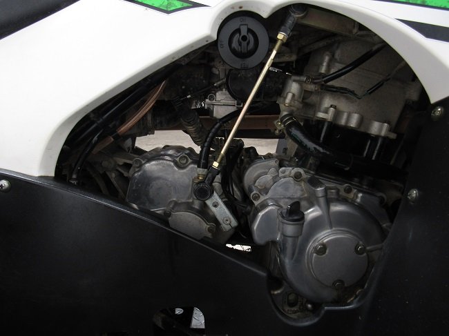 2016-used-kawasaki-brute-force-300-u5151-engine.JPG
