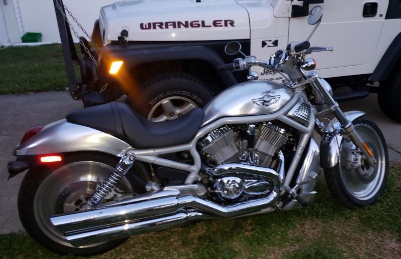 BikeHarleyVrod2003 (2).jpg