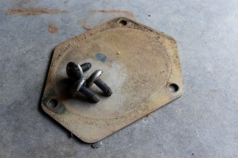 polaris-sportsman-oil-filter-plate.jpg polaris-sportsman-oil-filter-plate.jpg