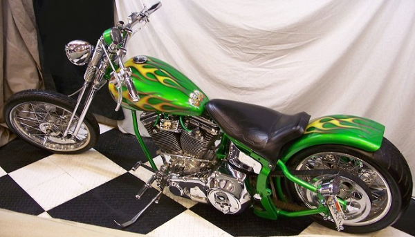 custom-harley-davidson-softail-motorcycle-pic2.png
