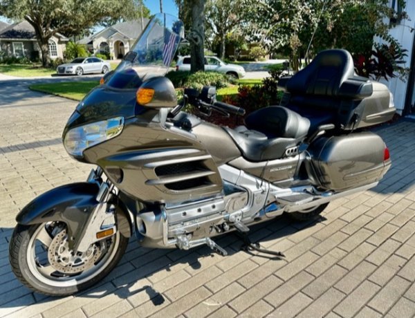 Motorcycle side view 2.jpg Motorcycle side view 2.jpg