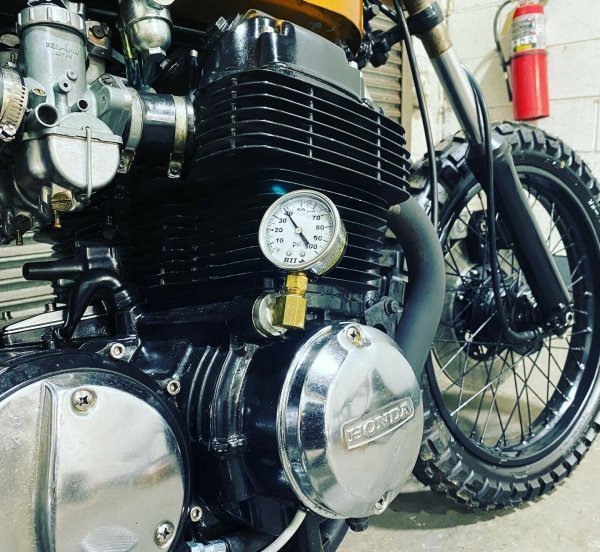 1971 Honda CB 3.jpg