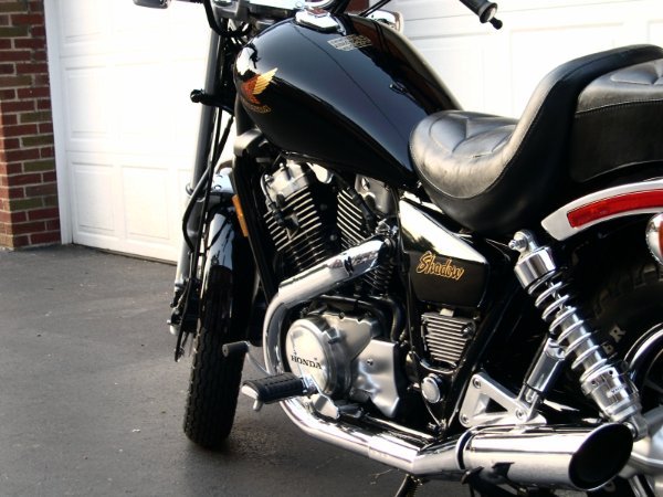 1985 Honda Shadow VT700 (5).jpg