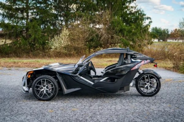 2019 Polaris Slingshot.jpg